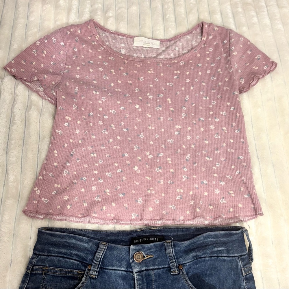 Pink Rose Short Sleeve Tees in Pink and White